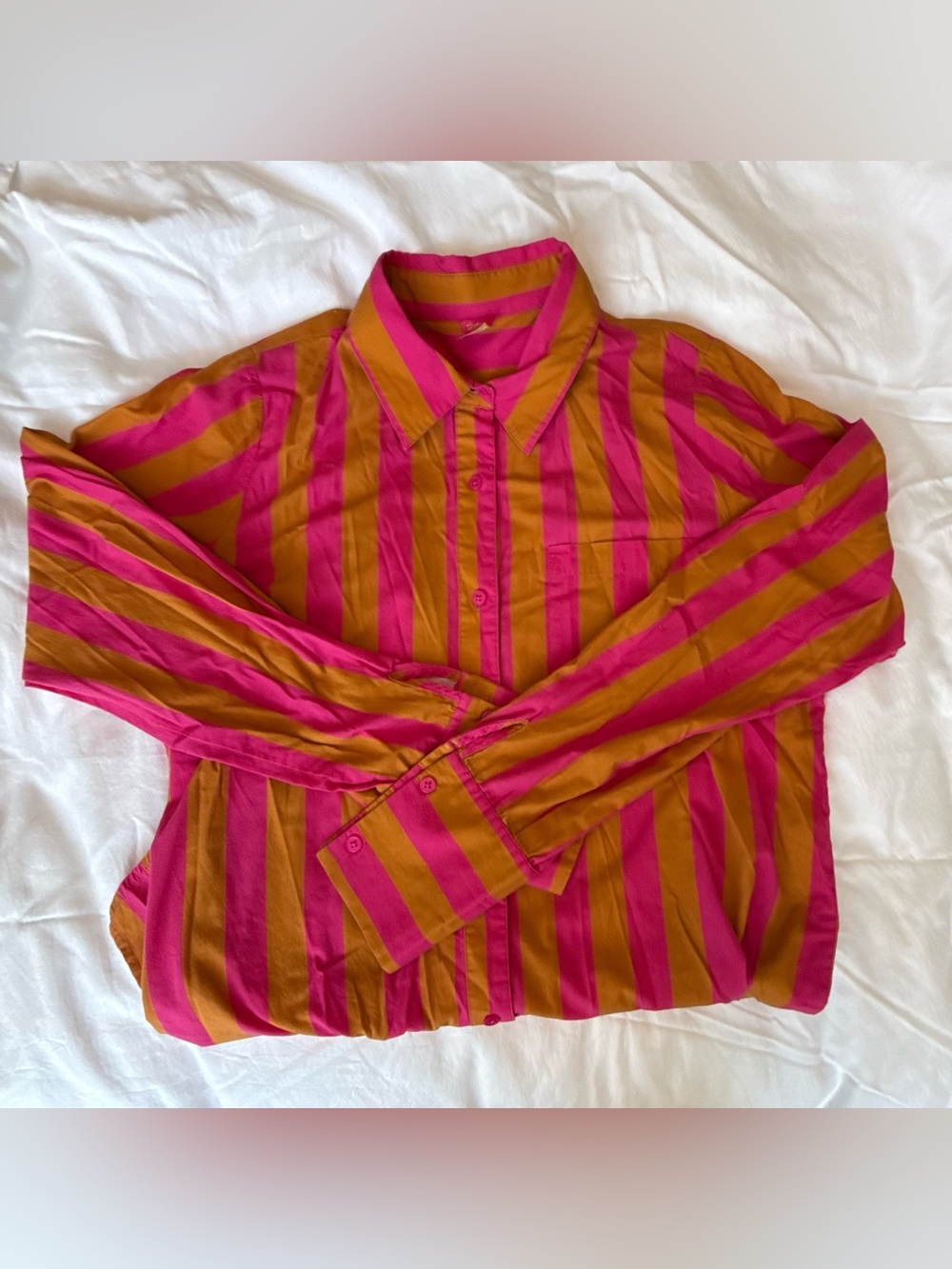 Women’s Tiny Tassel gold and hot pink button down shirt, medium